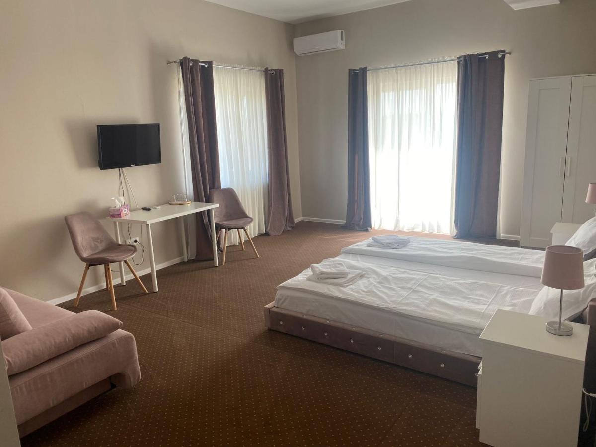 B&B Andero Deva Bagian luar foto